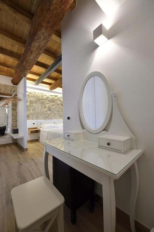 Le Benedettine Affittacamere Relais Fondi Exterior foto